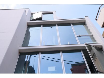 ファースト 用賀店(First)の写真