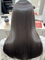 サロウィン 那覇店(SALOWIN)&nbsp;ダークアッシュ暗めカラーフェミニンロング大人ガーリー