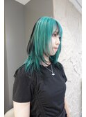 レイヤーカット、グリーン×ブラック デザインカラー