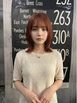 ヘアーサロン 6(hair salon) レッドブラウン外ハネミディ