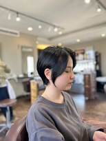 トゥファインラックス(toofineLuxe) 耳掛けショートヘア
