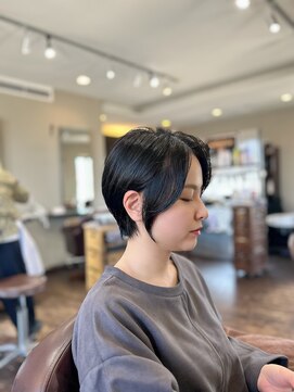 トゥファインラックス(toofineLuxe) 耳掛けショートヘア