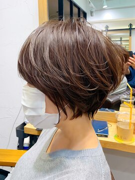 アヴァロン(AVALON) 【mag】絶壁解消・横顔美人・大人クールショート永田カズヤ