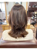 大人気レイヤーカット♪キレイめウルフカット