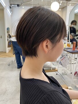 ロミー 本厚木(ROMMY.) 【オール世代おススメ】小顔大人可愛いミニーショート