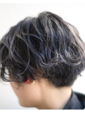 キリオム(KIRIOM) ネイビーカラースタイル