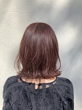 ノエ(noe) 派手すぎないピンクブラウン