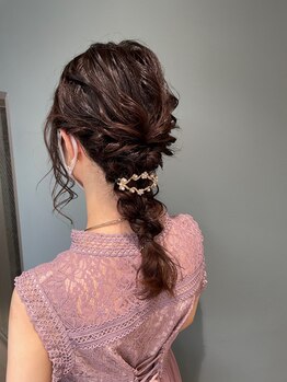 【特別な日はおしゃれに☆大人気ヘアセット\3850】結婚式や二次会◎大切な日にゆるふわアレンジで可愛く♪