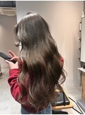 ベージュ