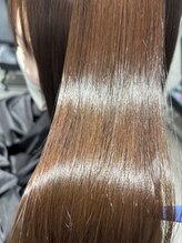 【感動STEP３】仕上がりを左右する繊細なアイロン。最後はトリートメントでしっかりケア