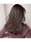グレージュ×美髪×エアリーロング