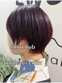 ショートボブ×ボルドーカラー