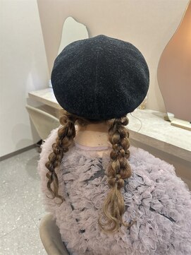 ミラ(Mila) おでかけやイベントなどに＊ ぽこぽこツインヘア