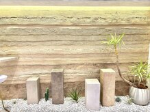 レノプロデュースサロンウナ(RENO Produce Salon una)の雰囲気（落ち着いた時間の流れる上質な空間）