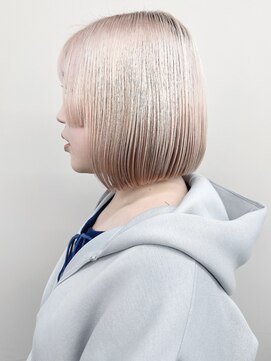 モリオ(morio) :ぱっつんボブディ切りっぱなしボブ顎ラインボブ内巻きボブ