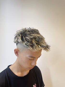 ニューヨークニューヨーク 阪急高槻店(NYNY) 【メンズフェードカット】