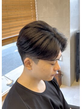 エッジ(EDGE) 大分メンズ毛流れニュアンスフェザーパーマ刈り上げショート