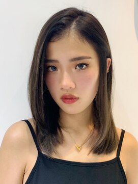 ヘレナトウキョウ(Helena Tokyo) 小顔が嬉しい!ワンレンセミディストレート!