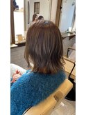 切りっぱなしミディアム×オリーブグレージュ×髪質改善