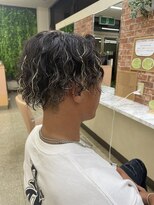 アリガ 船岡店(ARIGA)&nbsp;縦落ちのツイストスパイラルパーマ