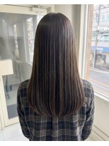 零秒女髪 千里丘店 自然な艶とまとまりの大人ロングヘアカラー髪質改善艶髪艶感