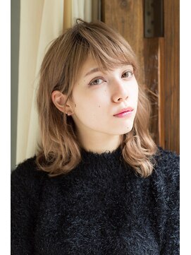ルミナ オーガニックヘアー(LU3NA organic hair) 毛先の外ハネでラフな抜け感をプラス