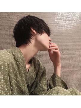 シン(syn) 前髪長めマッシュウルフ