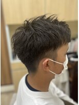 ケイ美容室&nbsp;ツーブロックベリーショートアップバングスタイル