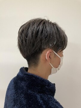 アングゥ ウル(ungu ul) メンズカット/メンズカラー/センターパート