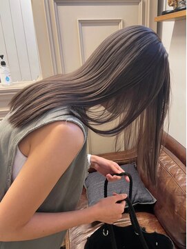 ロマリア(Lomalia) 【Lomalia表参道】グレーベージュシアーカラー