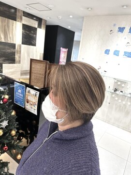 ヘアアンドビューティー クアトロ 戸祭店(QUATRO) 白髪ぼかし/バレイヤージュ