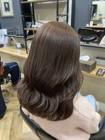 アルター(aL ter)&nbsp;グレージュ［イメチェン/美髪/外ハネボブ/美髪］長野歌穂