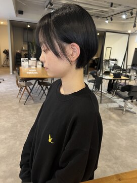 ナンバー(number+) 20代30代40代大人可愛い小顔ショート艶ダークカラー