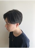 顔周りスッキリ◎ 【 ツーブロック × ショートミディアム 】