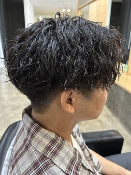 ニアウ 伊勢崎連取店(Niau) メンズマッシュパーマツイストスパイラルパーマ波巻きパーマ