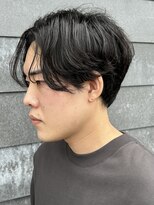 ヒュイル バイ ニアウ(Hwyl by Niau)&nbsp;メンズマッシュセンターパートスパイラルパーマニュアンスパーマ