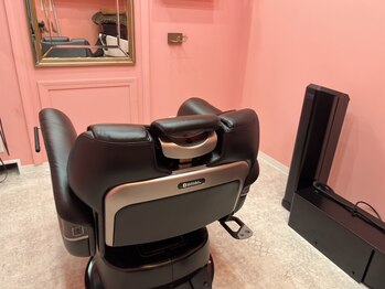 ハヤットデザイン(hayat×design)の写真/【完全個室】店内に設けた1席だけのプライベートな特別空間。あなただけの時間をお過ごしいただけます。