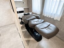 ヘアーズ ブランカ(hair s Branca)の雰囲気（オールフラットのYUMEシャンプー台☆心地よさに思わずウトウト…）
