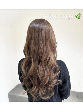 アコレ カリテ 草津店(ACCOLE qualite) 透明感抜群のオリーブベージュカラー♪