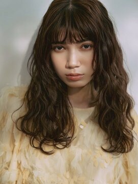 トリコ トウキョウ アヴェダ 表参道店(tricot TOKYO AVEDA) ロングレイヤー/顔まわりレイヤー/レイヤーカット/ウェーブヘア