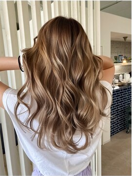 ピグメント(pigment) ヘーゼルベージュ