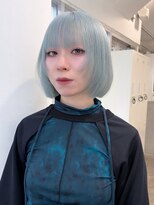 ジーナ オモテサンドウ(XENA)&nbsp;水色カラー×ハイトーンボブ×ホワイトカラー×ペールトーン