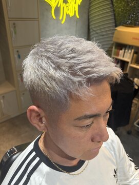 スパークスヘア(Sparks hair) メンズやりたいヘアカラーNo.1 ホワイトカラー！！！！！