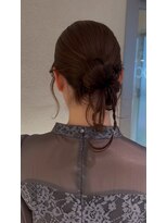 オモチャ 銀座(OMOCHA)&nbsp;結婚式お呼ばれヘアセット/タイトシニヨンアレンジ