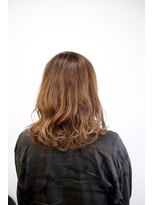 バングス(bangs)&nbsp;極端なハイグラデーションカラー。