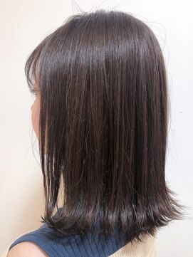 リベラ(LIBERA) 外ハネ毛先パーマ フレンチボブ ピンクベージュ