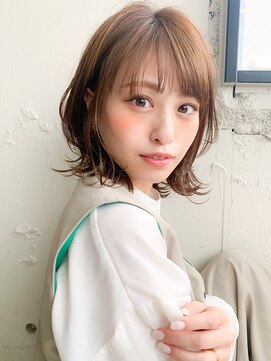 キリ 表参道(kyli) 厚めバング外ハネボブローライト 毛先パーマアッシュブラウン