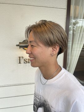 アイズム(I’sm) ミルクティーベージュ/センターパート