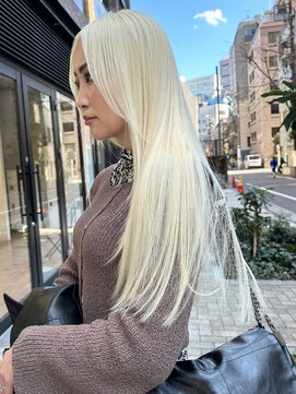 ヌエン 渋谷(NU/EN) shou.外国人風抜きっぱなしブロンドとスーパーロングの春カラー
