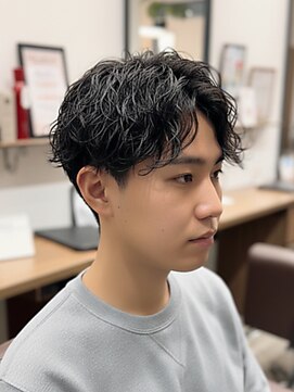 波巻パーマメンズパーマ緩めツイストスパイラルパーマ無造作束感